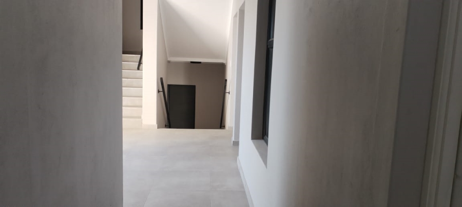 1 Bedroom Property for Sale in Table View Western Cape